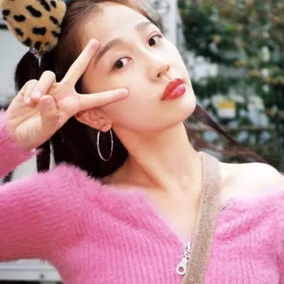 有色彩的女子